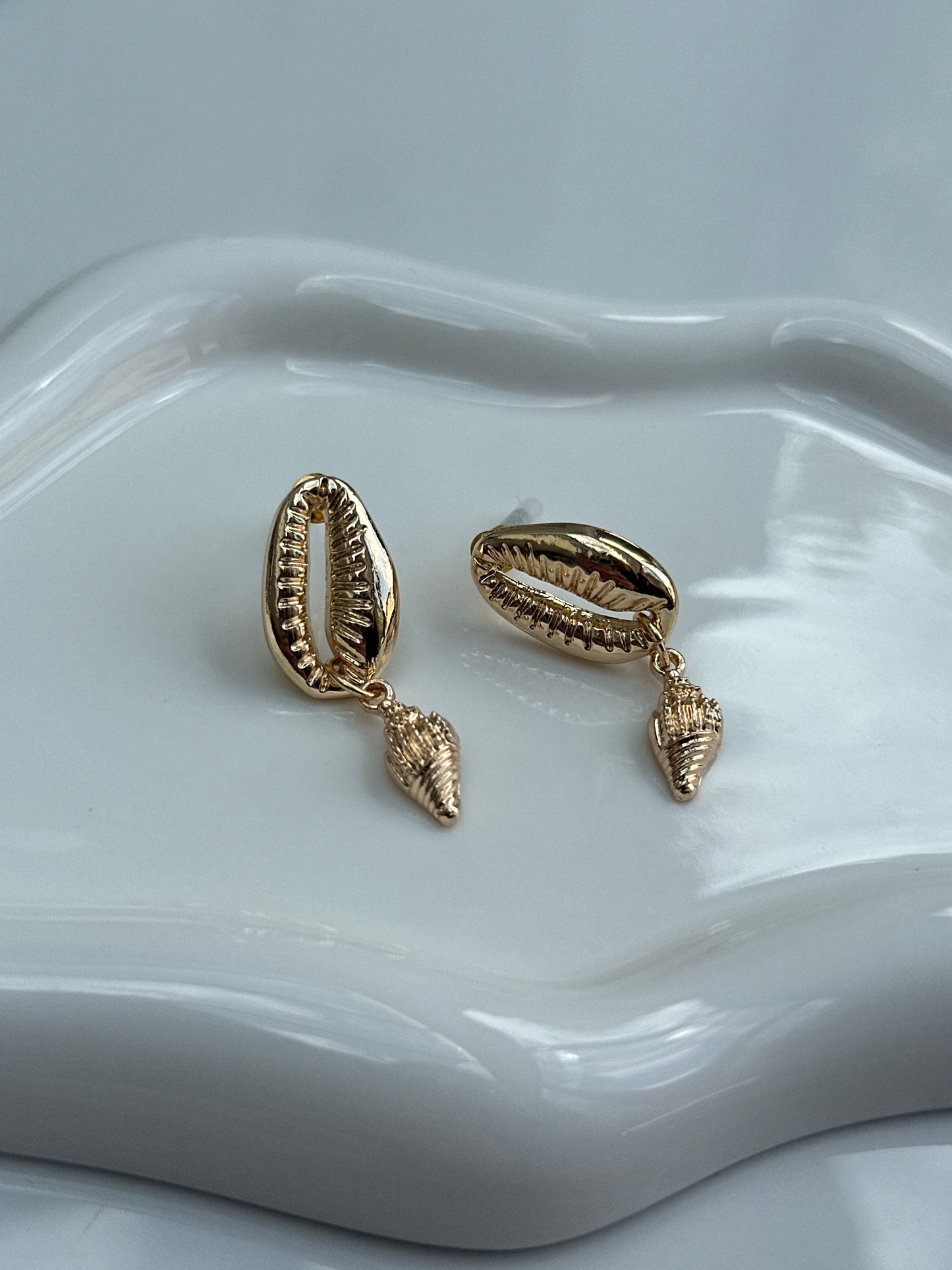 Golden Shell earrings✨