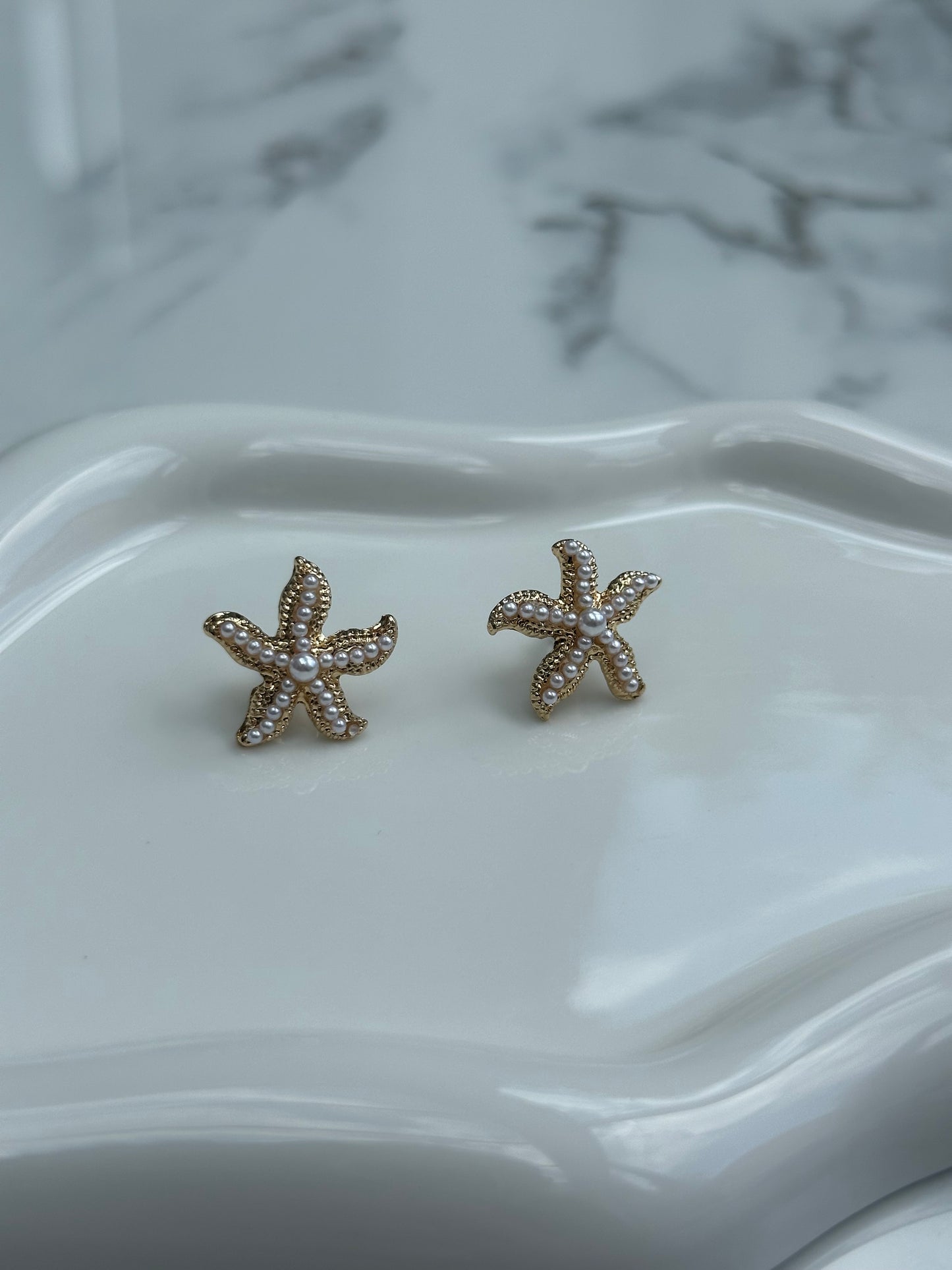 White Star earrings⭐️