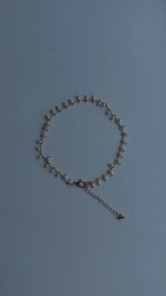 Gold pearls