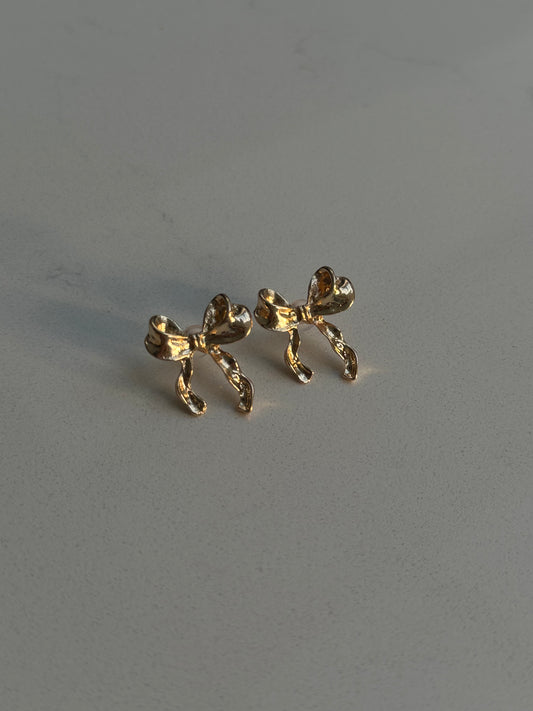 Loosey Bow Earrings Gold